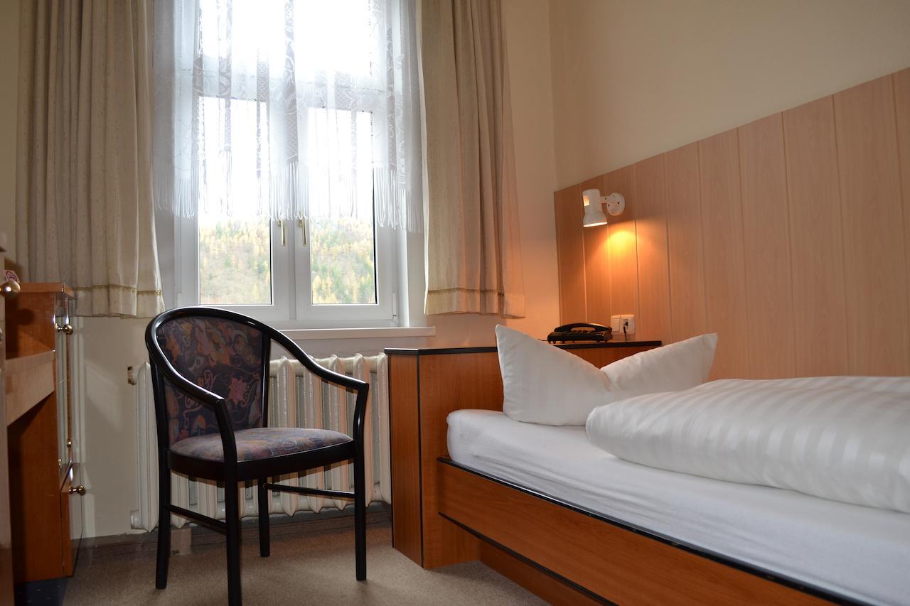 Schwarzburg Hotel Weisser Hirsch الغرفة الصورة